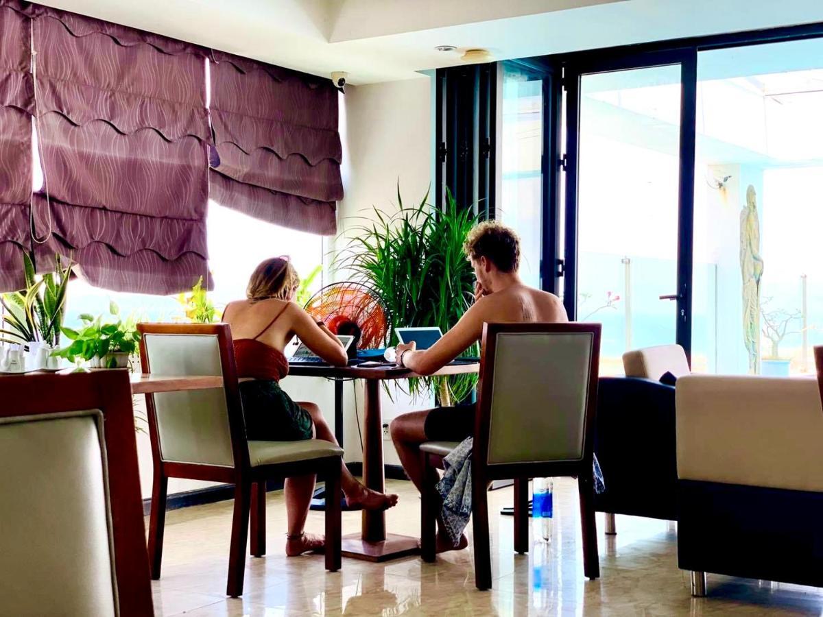 Sea Phoenix Hotel Da Nang Exterior foto