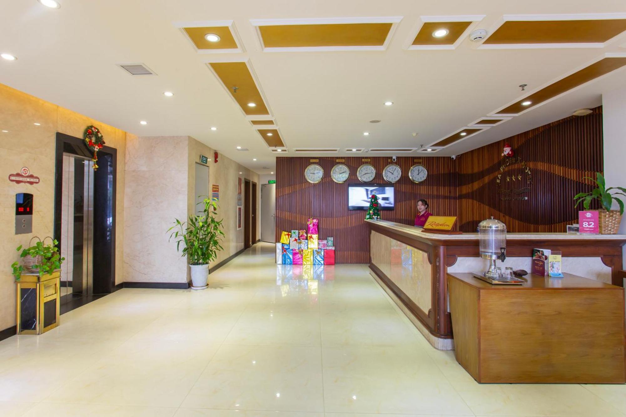 Sea Phoenix Hotel Da Nang Exterior foto
